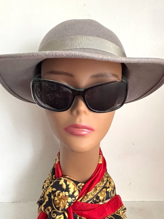 Vintage 50s USA Bollman Cloche Tilt Doeskin Dove Gray Brim Ribbon Bow Hat